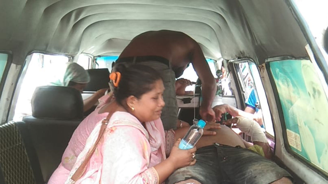ঝালকাঠিতে নির্বাচনী সহিংসতা, অগ্নিসংযোগ-গুলিবর্ষণ 5 jhalokathi 20240522191116