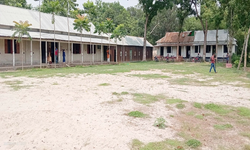 ৯ ছাত্রীর ১০ শিক্ষক, পাস করেনি কেউ 5