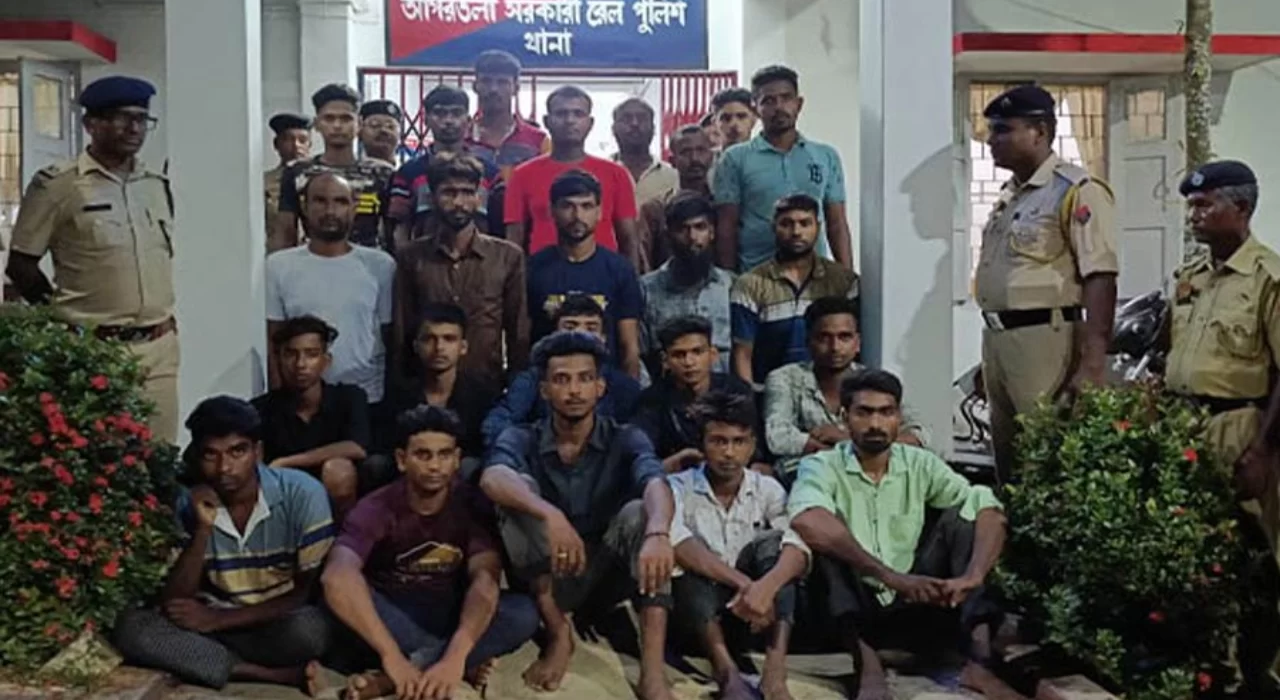 আগরতলায় ২৩ বাংলাদেশি গ্রেপ্তার 5 image 107121 1722181808