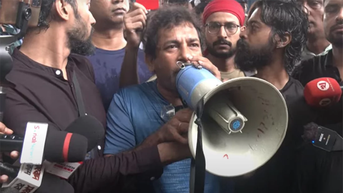 আমরা রক্তপাত চাই না, আমরা শান্তি চাই: মোশাররফ করিম 5 54772e48e6d434fa867e4f3740f69609 66ab699a1b49c