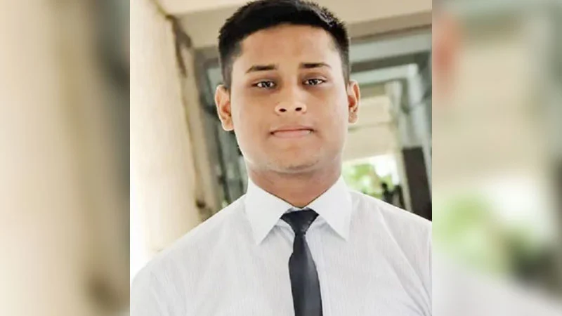 সংখ্যালঘুদের ওপর নির্যাতন চালিয়ে দায় চাপানো হতে পারে: সমন্বয়ক হাসনাত আব্দুল্লাহ 5 hasnat 1722784108