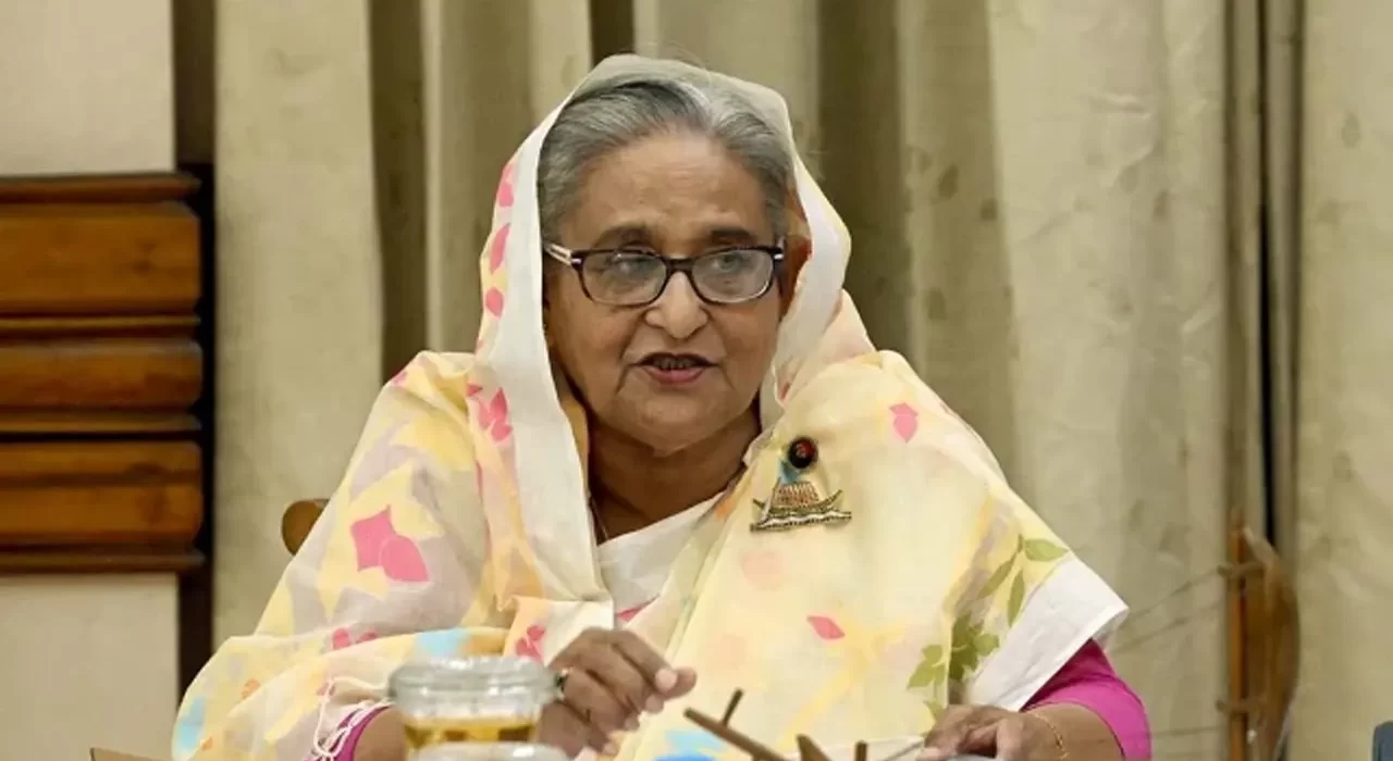 সন্ত্রাসীদের শক্ত হাতে দমন করার আহ্বান প্রধানমন্ত্রীর 5 image 108922 1722761487