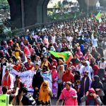 চিকিৎসার অভাবে পঙ্গুত্বের পথে পুলিশের গুলিতে আহত চা দোকানি মনির হোসেন