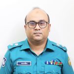 মুগ্ধতা ছড়াচ্ছে লাল শাপলা