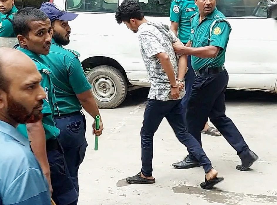 জুলাই অভ্যুত্থানের নামে চাঁদাবাজি ও আর্থিক অনিয়মের অভিযোগ 5 Untitled 3 aZ2yI6f