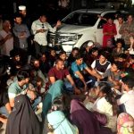 বাবুগঞ্জে খাদ্যবান্ধব কর্মসূচির চাল ওজনে কম দেয়ায় জুতাপেটা