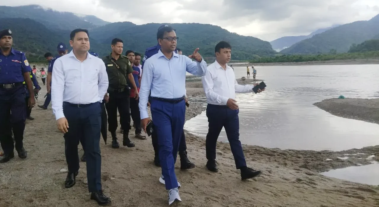 পাথর লুটপাটে জড়িতের দ্রুত শাস্তির আওতায় আনা হবে : সিলেটের ডিসি 5 image 215521 1755781537