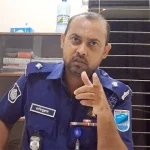 ঢাকার উদ্দেশে শহিদুল আলমের যাত্রা