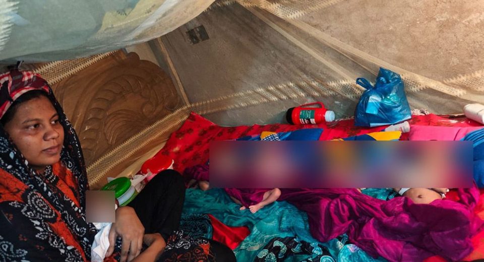 ৫ সন্তানের জন্ম দেওয়া মা বাবা নিদারুণ অর্থকষ্টে দিনযাপন