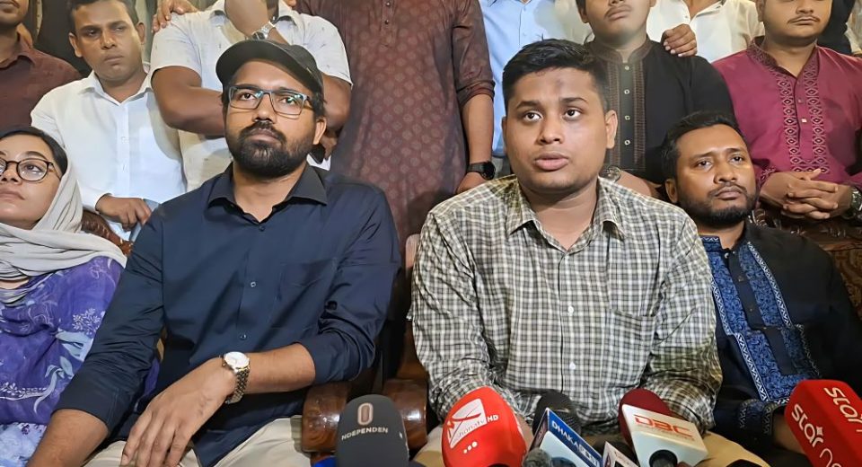 বিএনপি সনদ না দেখে কেন স্বাক্ষর করেছে, প্রশ্ন হাসনাত আবদুল্লাহর 14 received 1569823240688598 690608f17cda0