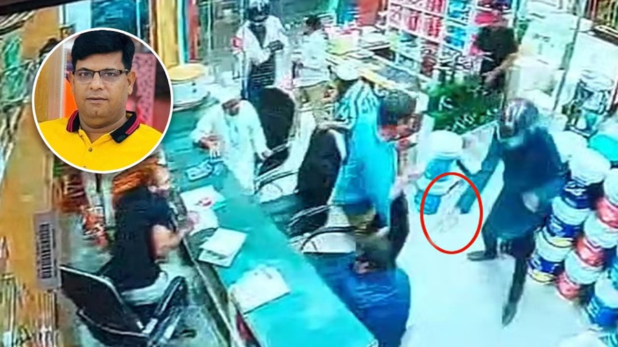 বসে হত্যার নির্দেশ